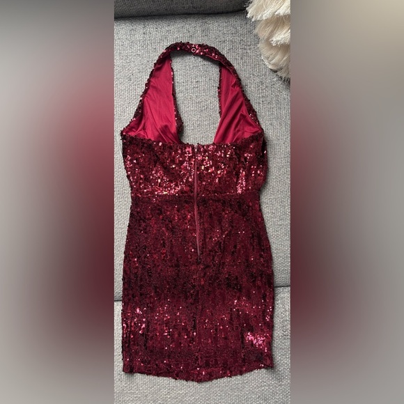 Brand New w/ Tag β Simons Burgundy Sequin Dress, Size M β Stunning Party Look! - Picture 10 of 10